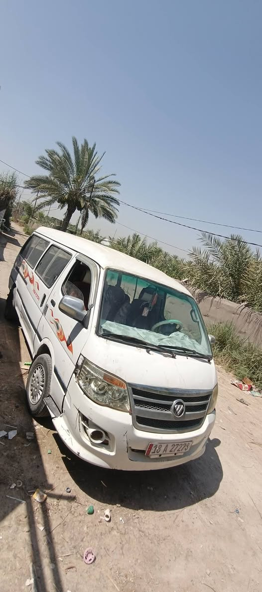 السلام عليكم فاتون موديل ١٢  للبيع حداديه جديده تخم تأير رقم بابل إنكليزي مكينته بي خيط بخار السعر ٦٣ وبيه مجال المكان بابل السياحي الحصين ***********
