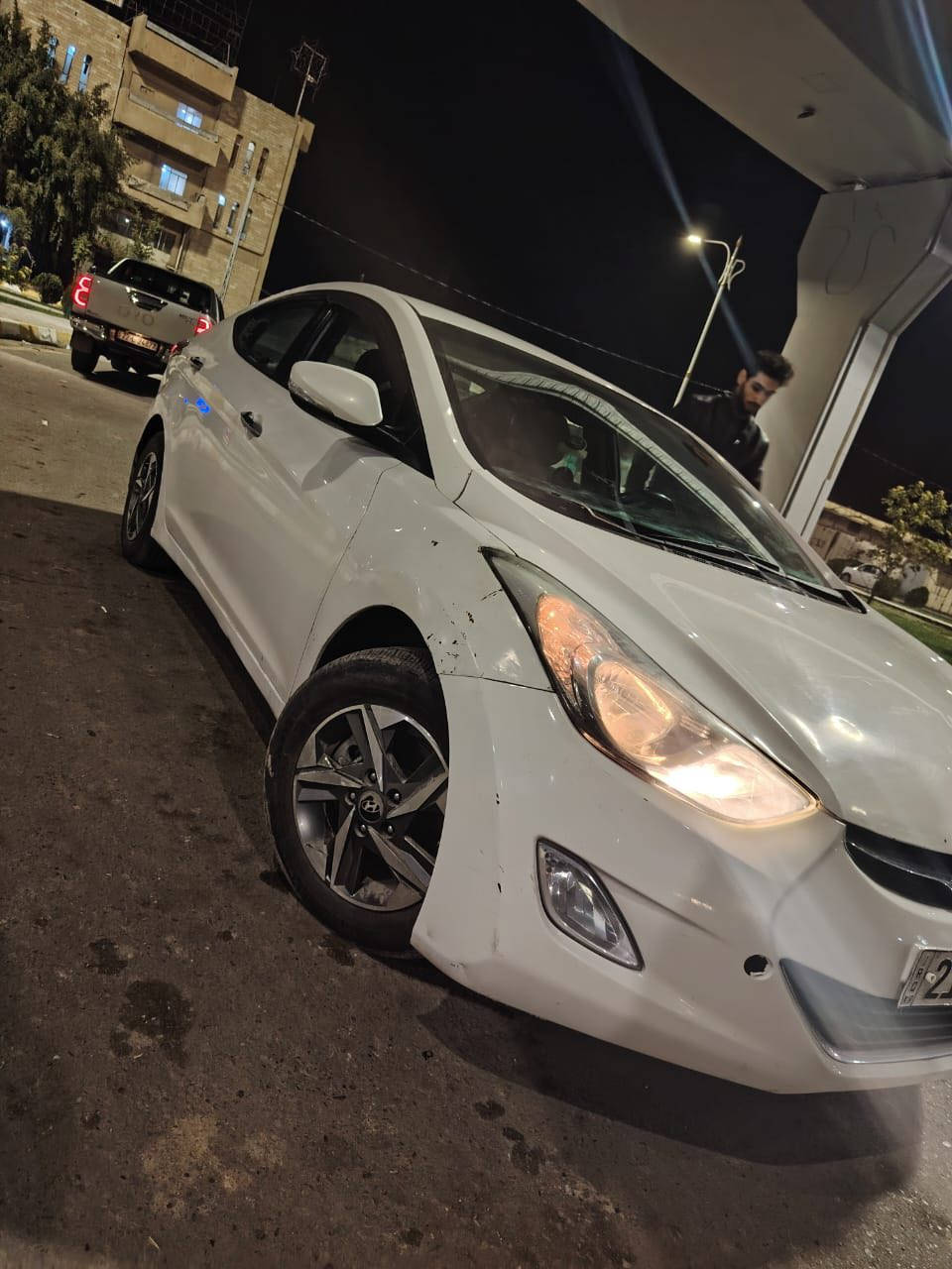 السلام عليكم النترا للبيع موديل 2012 رقم سليمانية دولي باسمي كير محرك شرط السيارة برغي ماناقصها كلشي مكفول الضرر بونيد وصبغ بالباب الخلفي كد شبر بارد 
السعر 110 وبيها مجال مكان السيارة تكريت والشركاط 
للاستفسار خاص او اتصل 
 ***********
