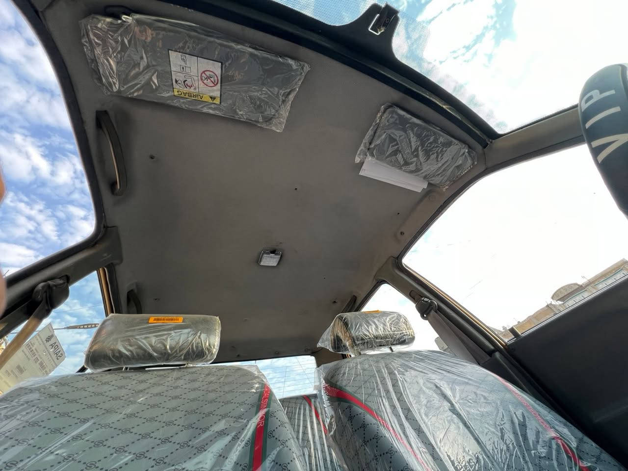 السلام عليكم
سياره سايبا 2015 سياره جاهزه خير من الله حداديه جديده مكينه مجفته تجفيت حلو تجي وتشوف بعينك تحويل ثاني يوم 
هيئه وغرامه اصفرهن الك 
بيها خياسات شي قليل 
السعر 30 وبيها مجال 
مكاني بغداد مدينه الصدر الكياره
***********
