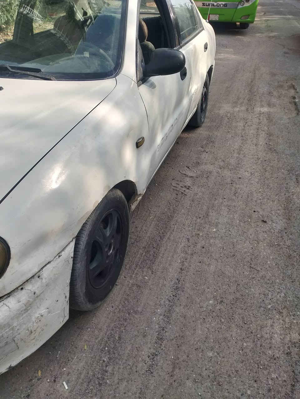 السلام عليكم من رخصه الادمن صاحب الكروب سياره لانوس موديل 97 كير  كير اوتو مكينه حداديه اخو جديد سياره حلوه وناعمه رقم بغداد انجليزي ب 40 ورقه وبيها مجال غير متواجدين على الفيس اللي يريد يتصل على الرقم. 
***********
