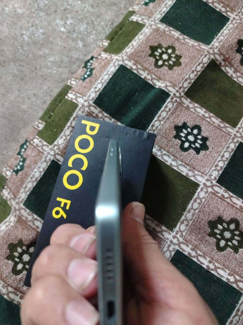 سلام عليكم بوكو F6 ذاكره 512 حهاز كلشي ما بي بل العاب كلو يشغل 120فريم جهاي كلشي ما بي فط ال عدسه مال كامره فطر صغير و ما ماثر عل كامرا و الباقي ال تفاصيل بل خاص و الشاشه كلشي ما بيها هاي لزكه


**إذا كنت صاحب هذا الإعلان وتريد حذفه لأي سبب، رجاءا أرسل رسالة إلى الدعم الفني**