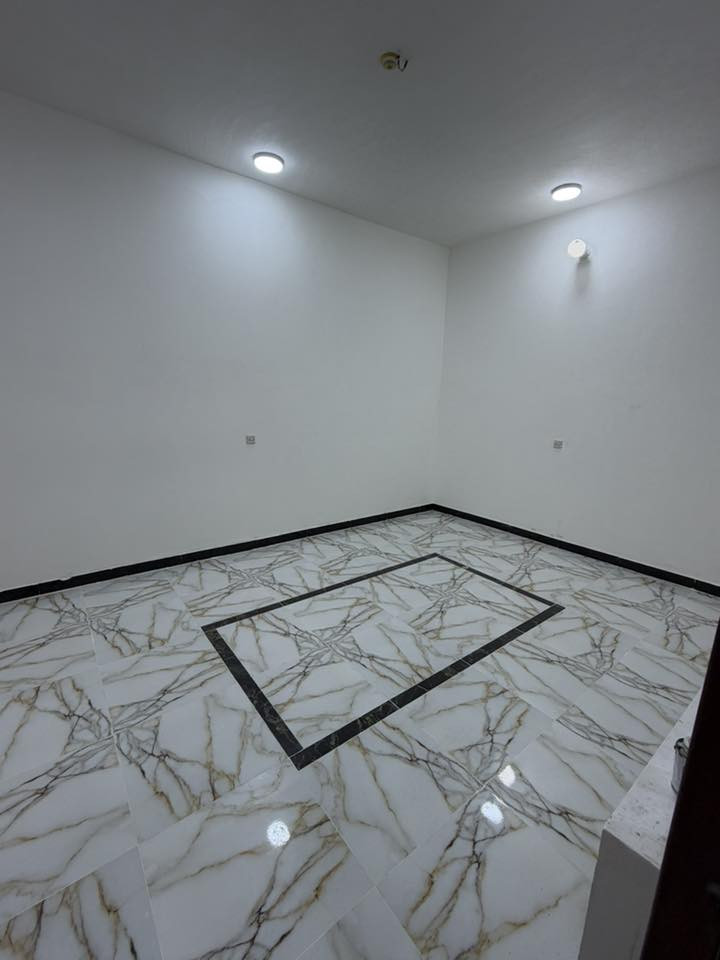 سلام عليكم بيت خلفي طابو جديد حي الفداء سعر 73
كونكريت طابوك وستاره وبيتونه شغل كله درجه أوله 
***********
