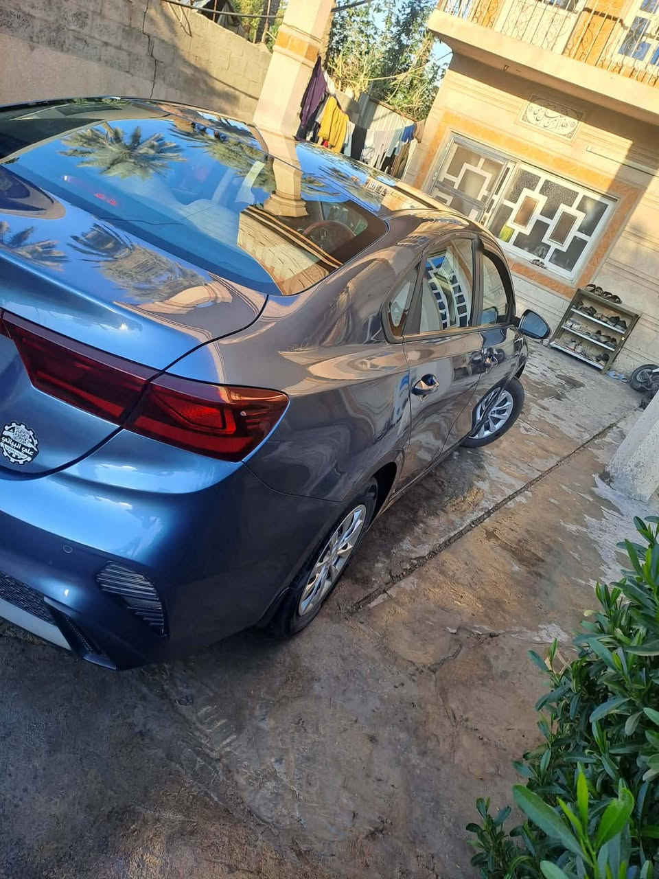 السلام عليكم 🖐🏻
النوع/سيراتو خليجي 
موديل /2023
رقم بغداد 
ماشيه /90 الف 
محرك 1600 
شاشه كبيره 
داخل رياضي 
السياره يوجد فيها قطعتين صبغ صغيره 
السعر / 150$
للاستفسار / ه‍ ***********
 🤍
