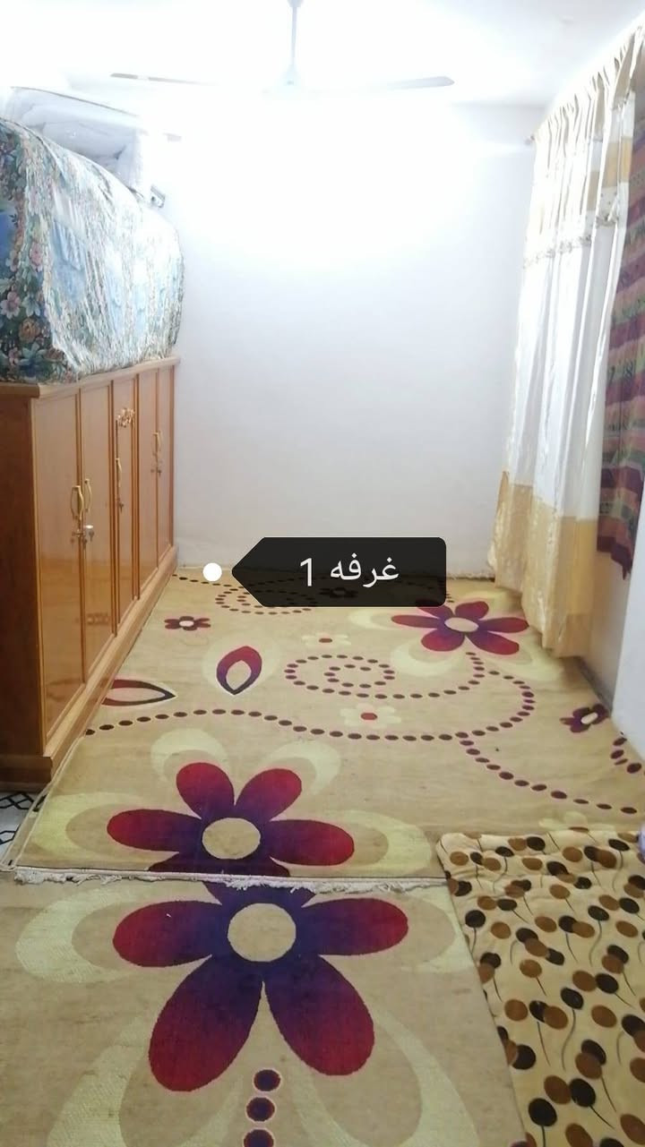 سلام عليكم شقه للبيع شقق  القديمه ام العصافير ديلوكس ام غرفتين جديده ومابيه نقص 
@إشارة سعر 47 وبيه مجال قليل ***********  ***********
