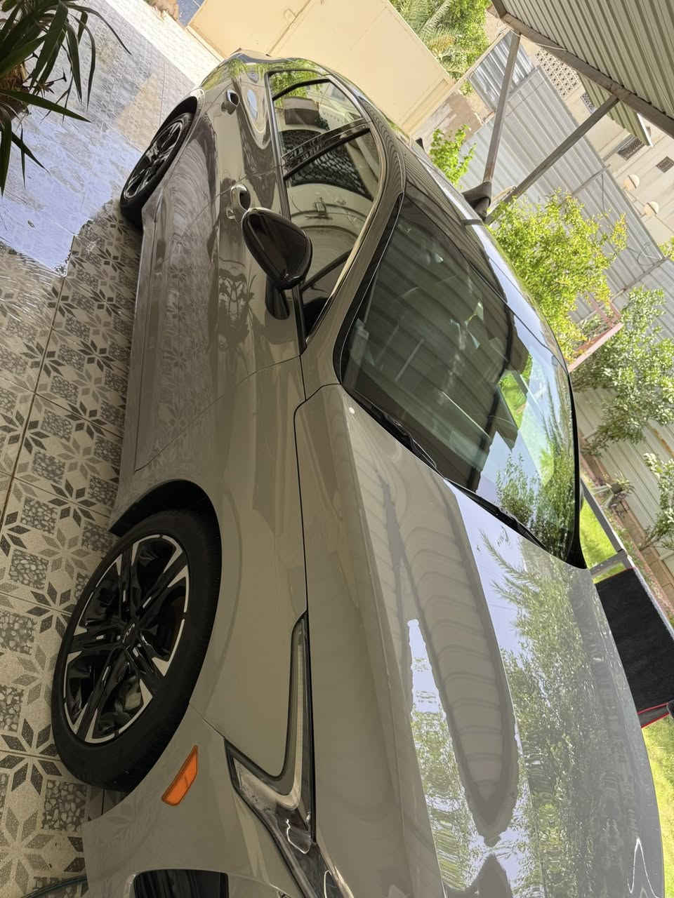 K5

رقم بغداد
2024موديل
فول جيتي لاين 
بانوراما طكتين 
كشنات الامامي تدفئه
 كشنات كهرباء 
رادار امامي
رادار جانبي 
حادثها فقط بنيد وبنيد مبدل بلادي 
بدون صبغ 
ماشيه ٧ الف بعدها جديده ع وضع الشركة 
مكان السياره بغداد او الانبار
للاستفسار الاتصال 
***********
