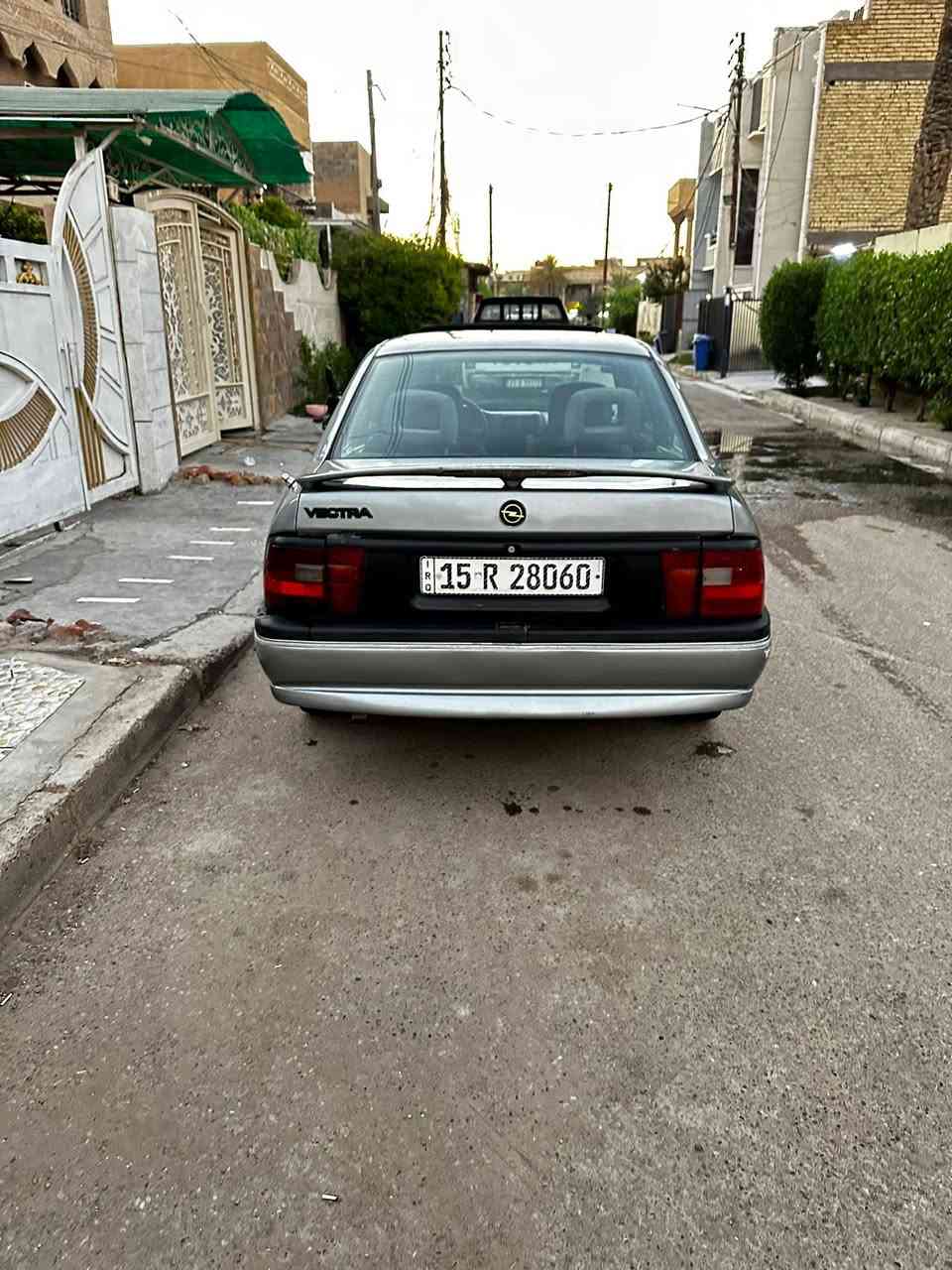 السلام عليكم اوبل فكترا موديل ١٩٩٤ وارد خليجي CDX
ميكنة 2000
تبريد ثلج 
تدفئة 
سلايد 
مكينة كلش نضيفة وصافية 
تايرات نضاف صدر نص عمر  منظومة البانزين جديدة بلكات مجاول نوزلات جديد راديتر ٣ سراوات جديد مي اخضر 
السعر 44$وبي مجال 
العنوان  بغداد الغزالية شارع مدير الامن 
للاستفسار  ***********
