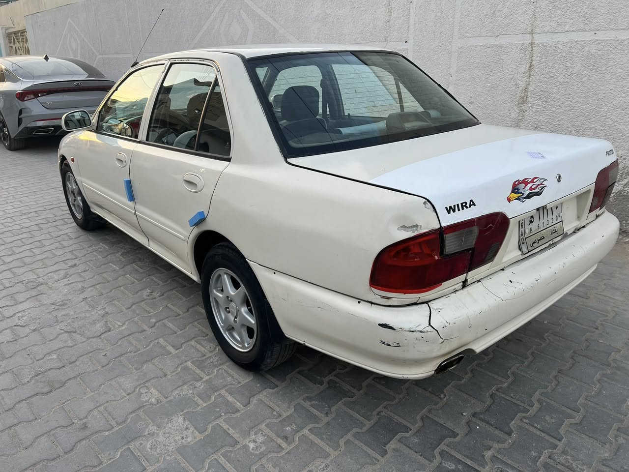 السلام عليكم بروتون موديل ٢٠٠٤ للبيع والمراوس السيارة جاهزة كير ومكينه مكفولات صدر جديد شاشه سنتر لوك السعر ٤٥ وبيها مجال مكان بغداد الحريه للاتصال ***********
