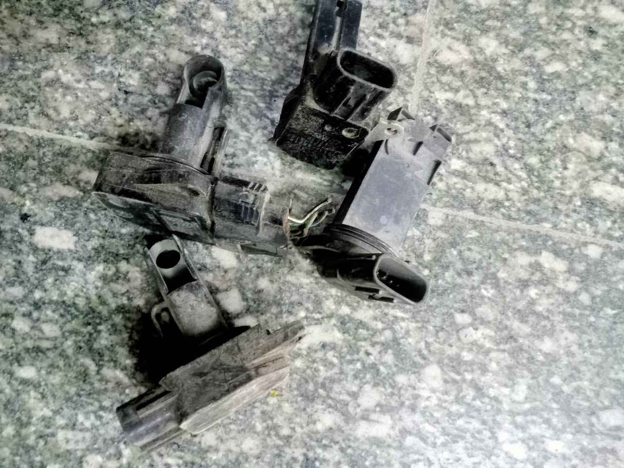 سلام عليكم اكو  دشلي كير بطه ونجي وماف سنسر وتيبيس بطه وجوزات كير ونجي ميكانيك محموعه كله على 7 الف الفطعه كل بدون مفرد لاتصال
***********
*********** واتساب
