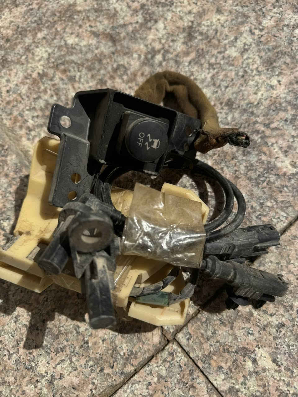 من رخصه الادمن❤️
للبيع دواخل بلاستك مال نيسان زد
شتحتاج بلخدمه
***********
