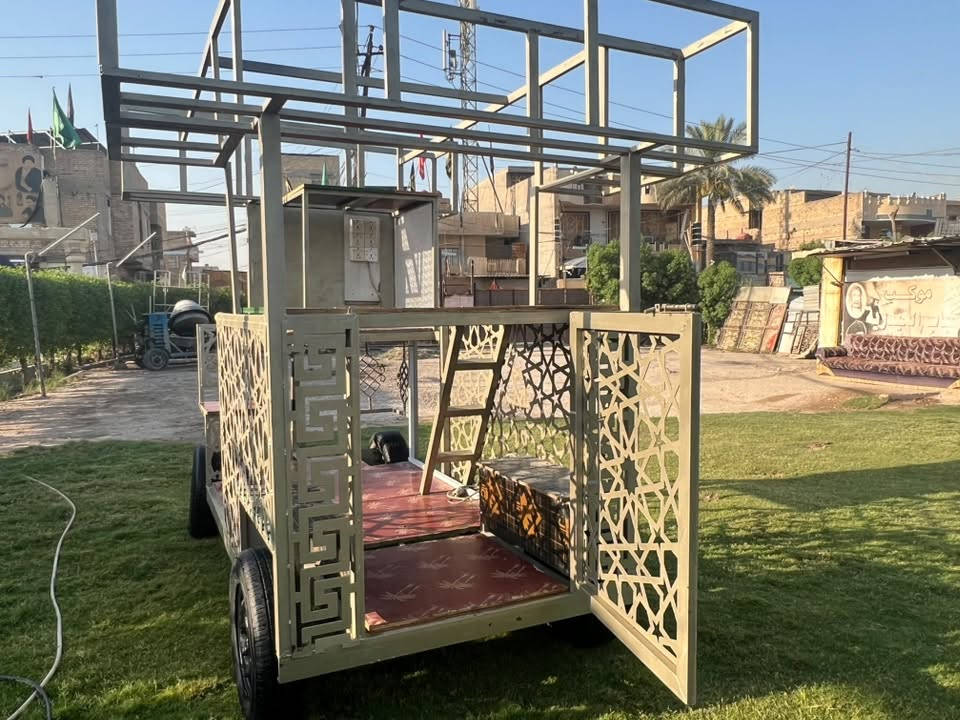 السلام عليكم
عربانه البيع
تفصال جديد حديد ثقيل نضيفه
تشيل 10 سماعات 
السعر  1300 وبيه مجال 
مكاني بغداد الغزاليه 
الاستفسار واتساب أو رقم ***********
