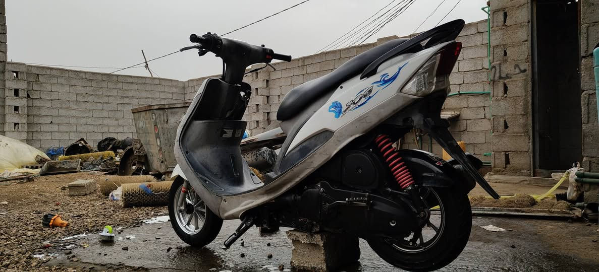 سلام عليكم ماكس منغولي دراجة خير من الله مكينة ناعمة 55 دراجة مرتبة سعر 550 وبيهة مجال.
***********
