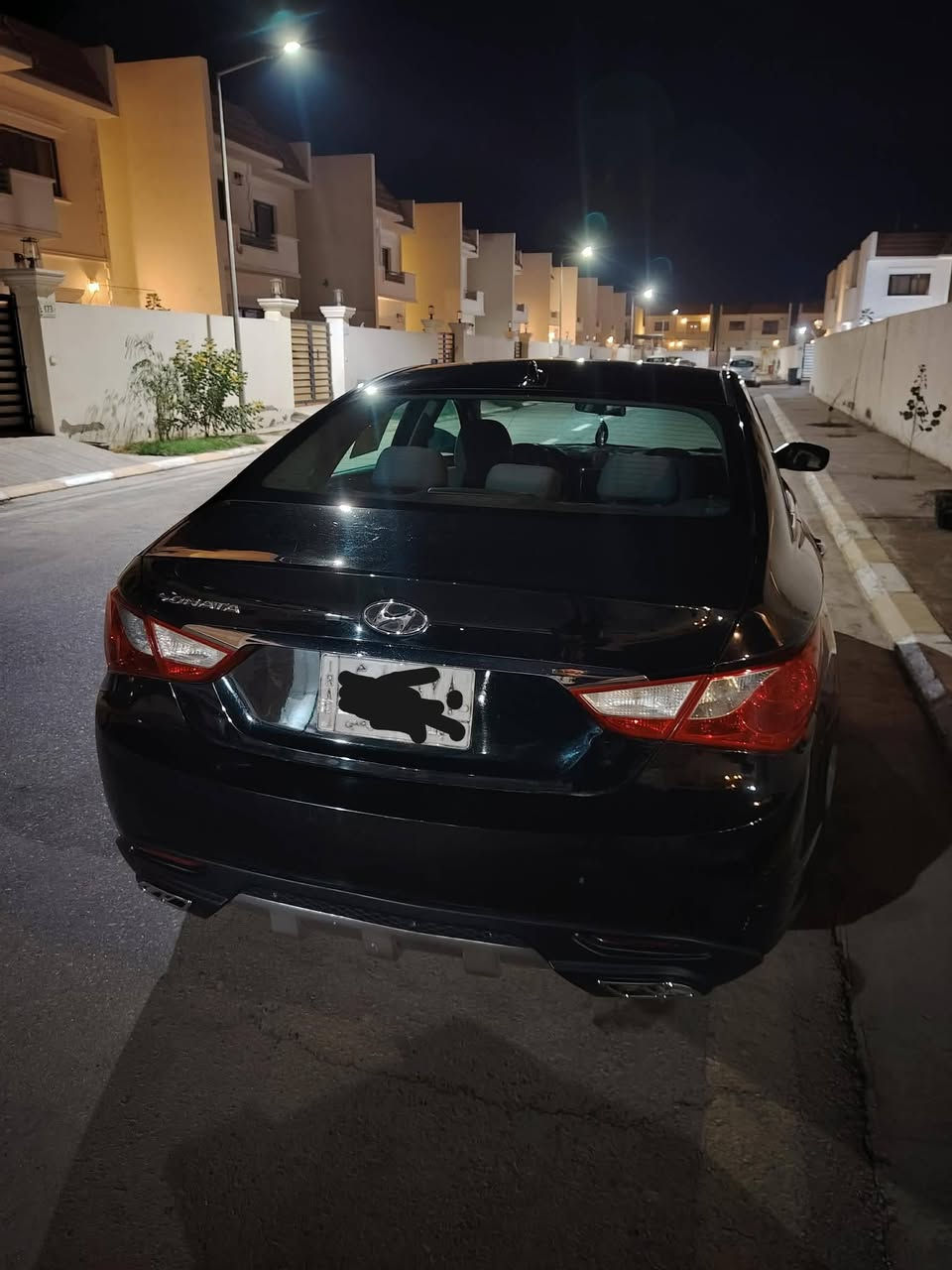 للبيع هونداي سوناتا موديل 2013 وارد أمريكي ضررها باب وجاملغ فقط حادث امريكا بدون لغد او شاصي والباقي كله على البلاد
مكينه ٢٠٠٠
كير ممفتوح
نظام Abs
كروز مثبت سرعه
سلايد كهربائي طكتين
شادلها منظومه زينون ب ١٠٠ دولار نهاري 
كراسي كهرباء
تبريد ثلج + تدفأه
هيتر تدفأه بجميع الكشنات
رقم بغداد
السعر ١١٠ $
***********
