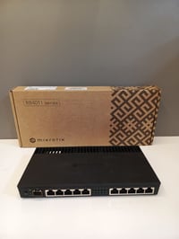 مايكروتك ٤٠١١ • راوتر • توصيل مجاني