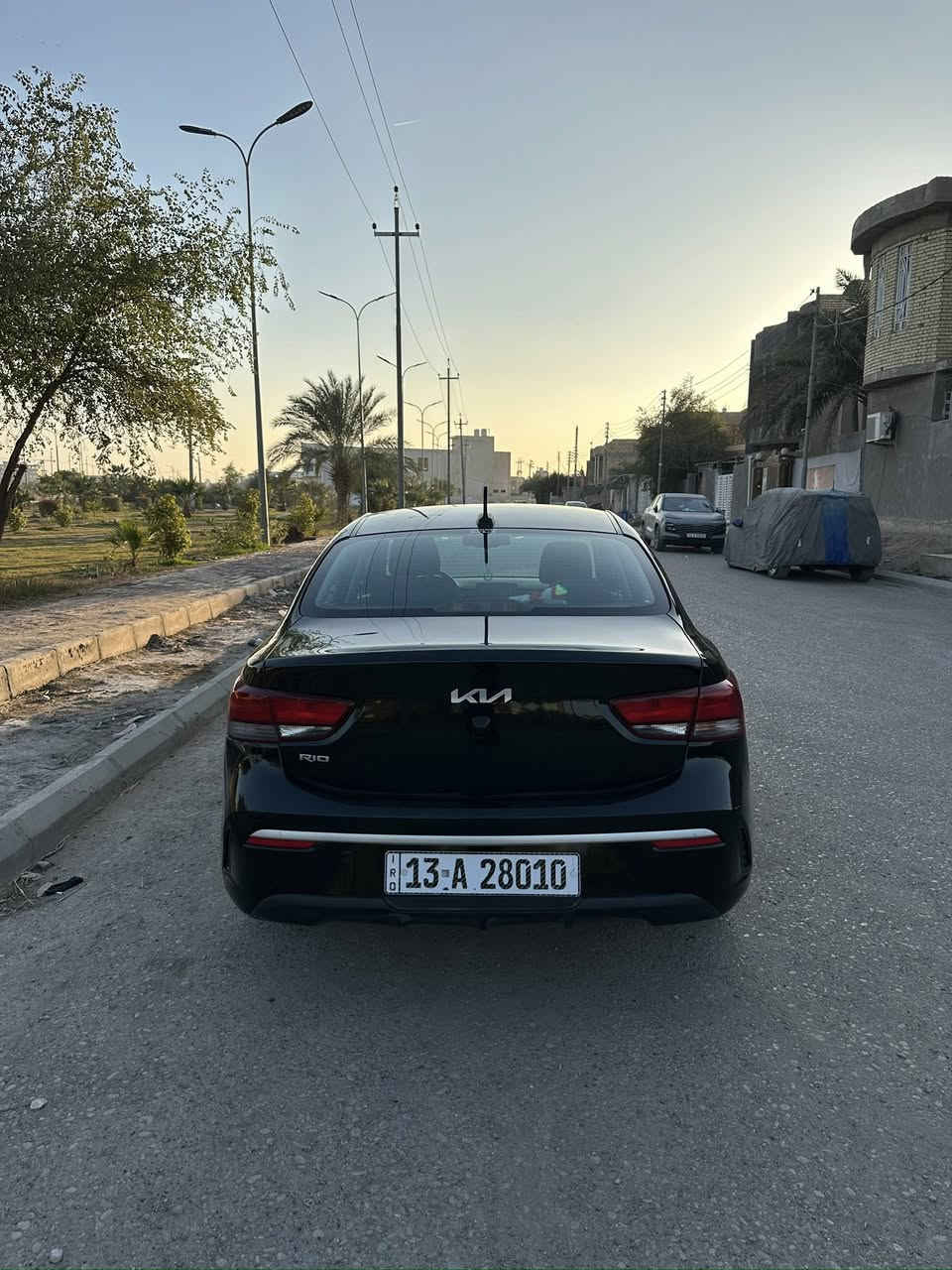 🚗 للبيع – كيا ريو 2023
▫️ الموديل: 2023
▫️ المحرك: 1600 CC (دوش)
▫️ الفئة: S
▫️ المسافة المقطوعة: 25 ألف ميل

✨ المواصفات:
 • بصمة تشغيل
 • بصمة أبواب
 • كروز سيطرة (تثبيت سرعة)
 • نظام تحديد المسار
 • تحكم كهربائي بالمرايا
 • شاشة تدعم CarPlay & Android Auto

⚠️ ملاحظات مهمة:
 • السيارة بيها (بارد) بـ 4 أماكن
 • صور الحادث مرفقة
 • رقم ميسان
 • معوقين (وكالة عامة)

📞 للتواصل:
واتساب & ماسنجر
***********
