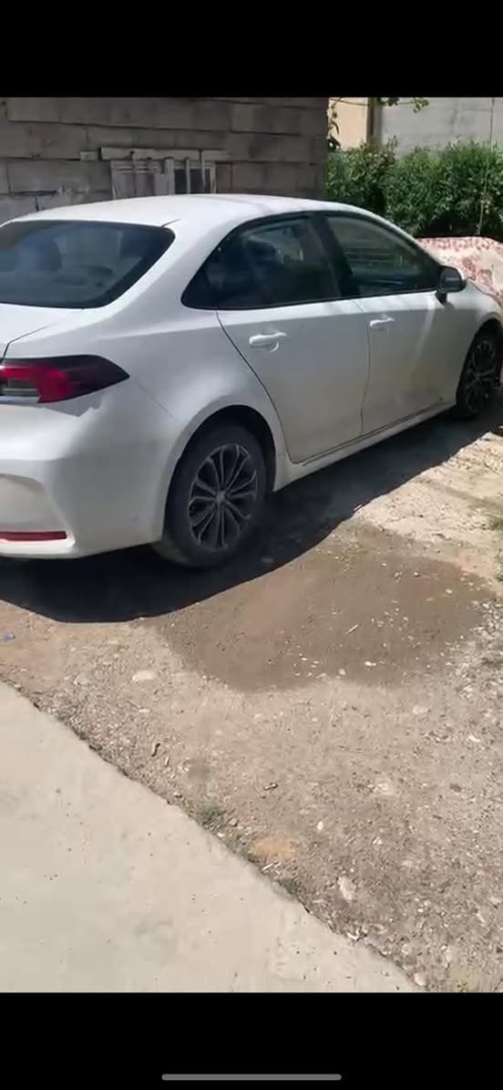تويوتا كورلا خليجي
موديل السيارة 2024 
وكالة الفطيم الاماراتية
محرك بانزين فقط 
محرك 1600 CC
الممشى ١٢٠ ألف 
الرقم فحص موقت 
تترقم اربيل وتترقم ارقام العراق
الضرر فقط البونيد بدون دواخل 
ومعجون عند رقم الصندوق
السعر مناسب 136
المواصفات الخارجية
كشافات ضباب امامية ليد
اشارات بالمرايا
كشاف ضباب خلفي
حساسات خلفيه 
المواصفات الداخلية
السويج ريموت
مقاعد جلد تغليف الوكالة
زجاج كهربائي اوتو لمسه واحده
نظام السنتر لوك
مرايات كهربائيه
تحكم بالمقود
متبت سرعه
بلوتوث
شاشة معلومات
نظام ابل كار بلاي
نظام اندرويد اوتو
تحكم بالنظام الصوتي
منفذ يو اس بي وتايب سي
مكيف يدوي
حاملات اكواب
تكايه بالوسط درج مع منفذ طاقه
فتحات تكييف خلفيه 
 واراوس بتكسي هايبرد او بانزين للتواصل ***********
