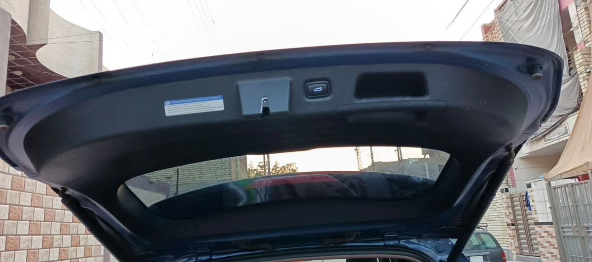 سنتافي فول لمتد ٢٣ ماشيه ٢٩ مكفوله كفاله عامه صور الحادث موجوده فقد الدعاميه ونفسها رجعتها السعر ٢٢٠  محرك توربو 2500
المكان بغداد 
رقم الهاتف ***********
