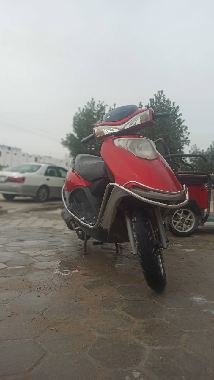 السلام عليكم
هوشا f29 ياباني موديل 21 للبيع الدراجه شغاله كلشي ماعايزه تاخذها وتروح ربع ماتذب عليها 
دراجهه نضيفهه 
سلف 
اشاير
لايت امامي +الخلفي
كهربائياتها كلها شغاله 
درع 
كفرات بلاديه
بريك امامي وخلفي 
كابريته بلاديهه +كابريتهه ثانيهه تجاري تاخذهن وبلعافيهه عليك 
دراجه تاخذها تتونس بيها مكاني نجف 
تواصل واتساب او خاص تتفضل 
***********
