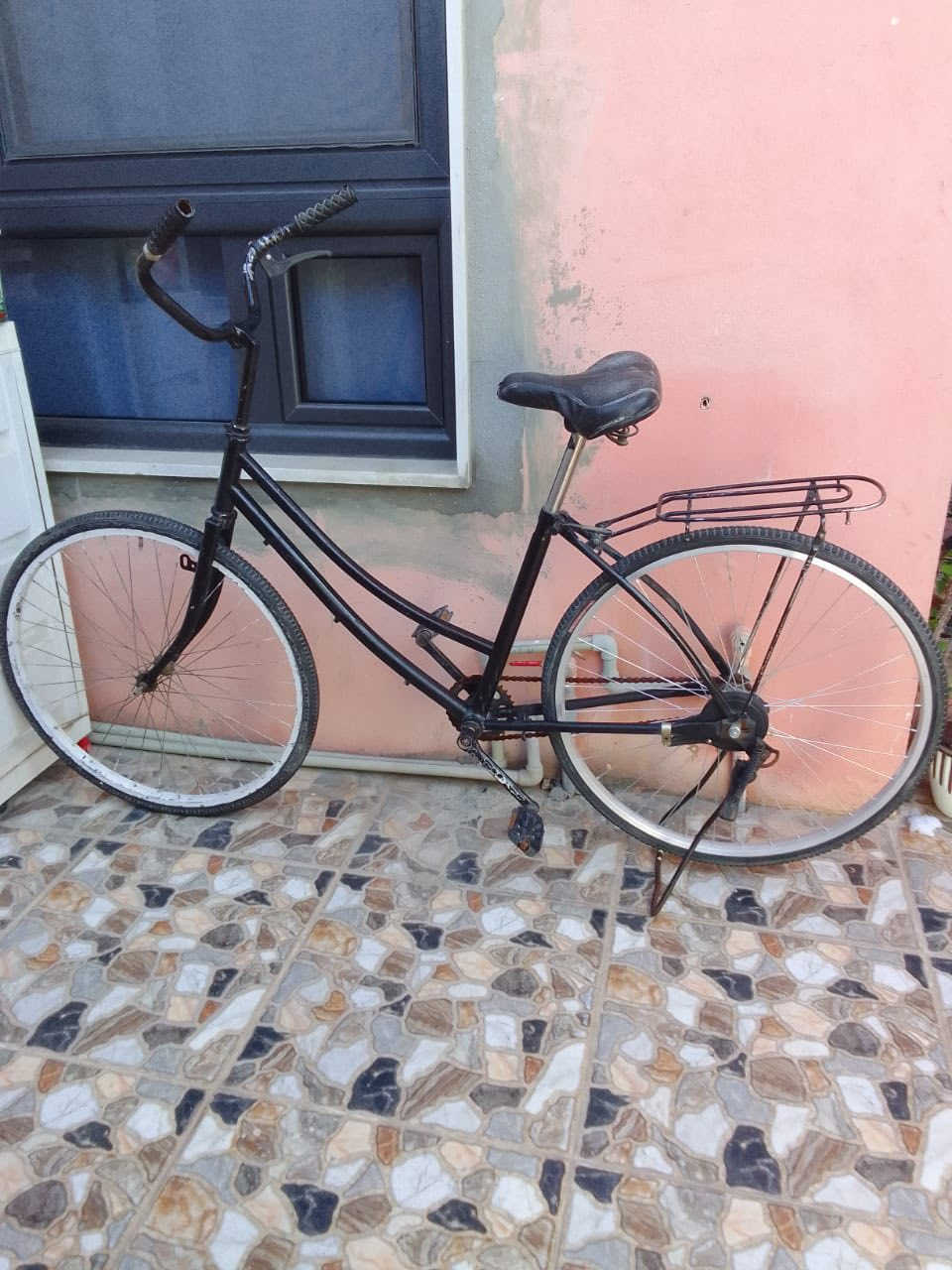 السلام عليكم
للبيع بايسكل￼🚲
ياباني لون اسود
(حجم26)
(دسك جديد)
(بس ايرادله تبديل كشن)
(تبديل ويل اليورة)
(ويل كدام ابلادي اني صابغة)

:الموقع: كركوك  حي العسكري
 
:السعر: 30

 ☎️اتصل واتساب ***********
