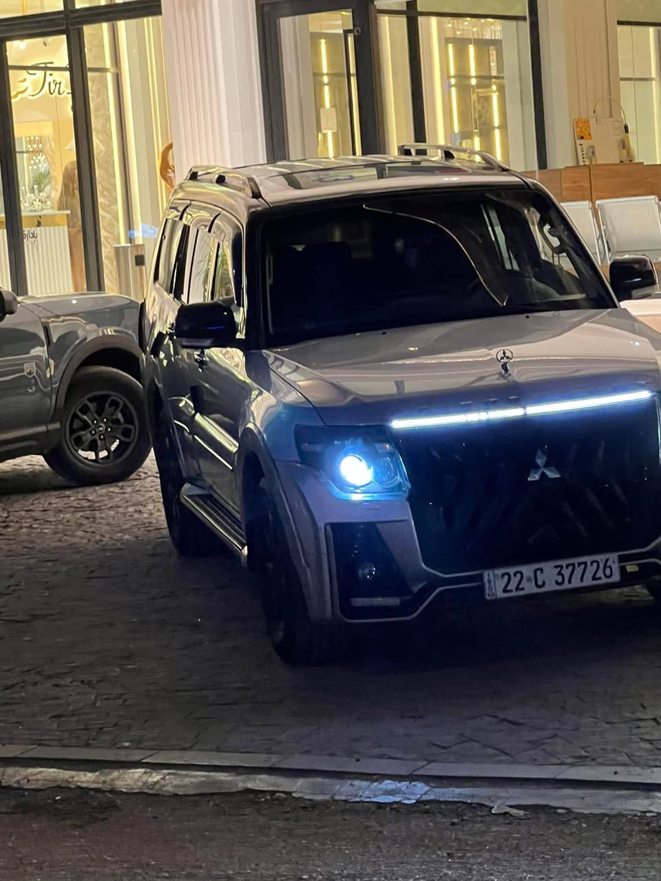 باجيرو ٢٠١٢ مراوس ويه كروس وانطي فرق  السياره محدث بجم لكزز داخل و خارج و ما ناقصها شي تحويل مباشر 
*********** 
مكاني بغداد اليرموك
