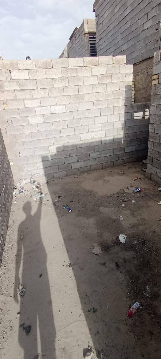 قطعة أرض زراعي ١٠٠ متر رفت ماء كهرباء مجاري تبليط العنوان نهاية الاربع شوارع الزعفرانيه فرع ١١ السعر ٥٧ وبيه مجال
***********
