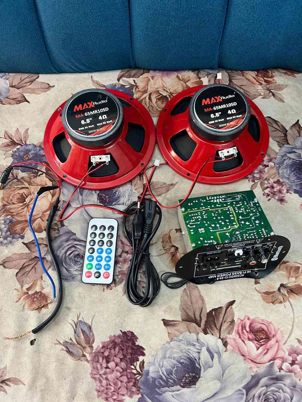 سلام عليكم
دمام سماعات شغالات كلشي مابيهن فقط الخريطه محتركه العنوان بغداد جكوك حي الاساتذه رقم *********** بيش مايفيدنك خابرني بس لاتكسر بسعرهن
