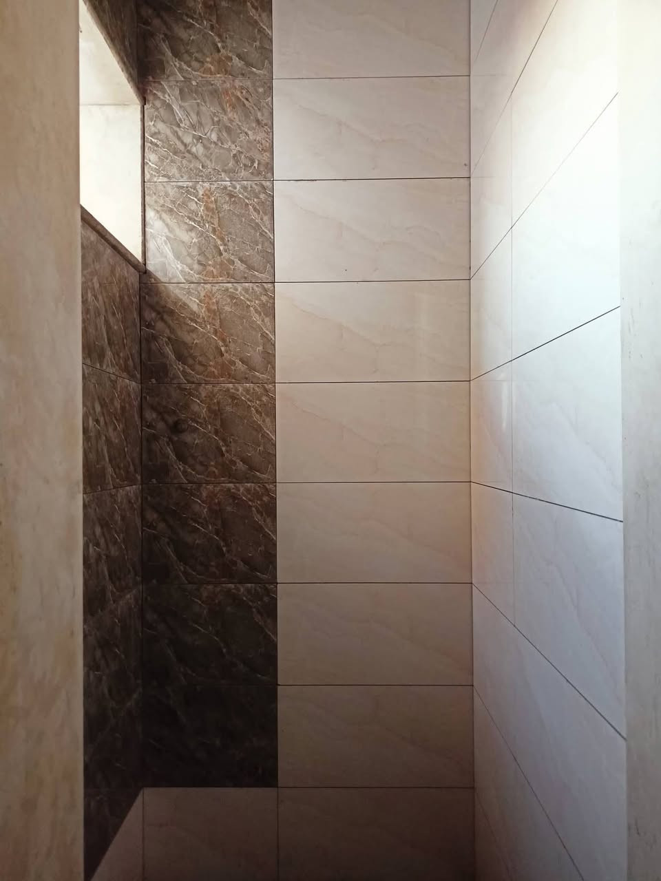 سلام عليكم خلفه تطبيك سراميك مرمر بورسلين كرانيت 
واجهات متفرغ حاليا وأسعار مناسبة 
***********
