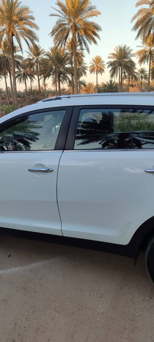 سياره كيا سبورتج 2012 بغداد خليجي مكفوله من گير ومحرك  رقم بغداد وتحويل ثاني يوم مكان السيارة كربلاء و السعر 136 ورقه / للتواصل  ***********
