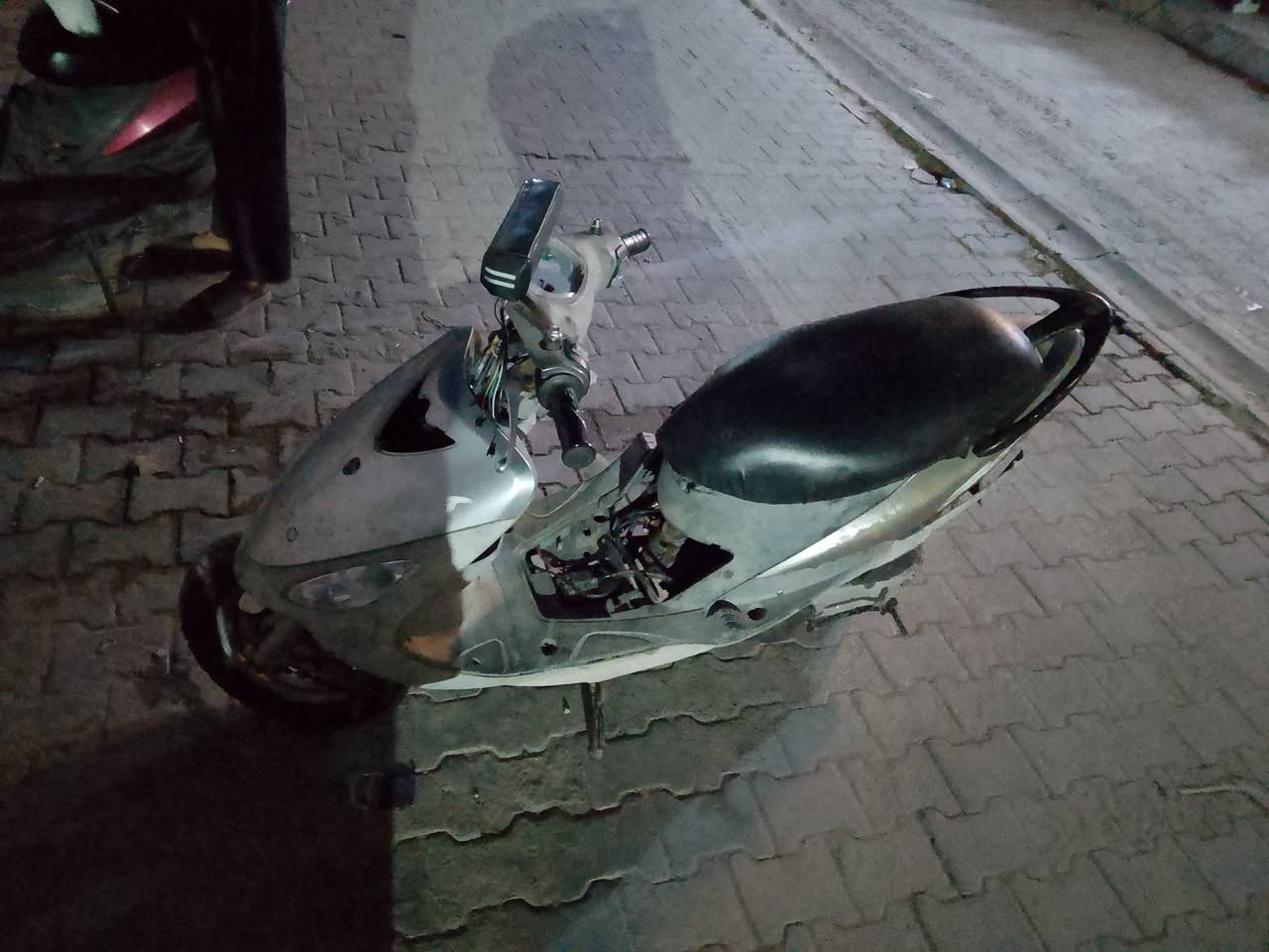 السلام عليكم عيني اخوان دراجه منغولي كامله  او شغاله او تجفيت جديد الدراجه مكينة تخبل بوشه ٥٥ صالنصه اف ام كلجات بلادي كهربائيات شغاله عيبهه بس كصه او قبق مال بانزين او سلف فقط او سعرهه ٣٠٠ او بيهه مجال بسيط حك الجيه مكان بغداد


**إذا كنت صاحب هذا الإعلان وتريد حذفه لأي سبب، رجاءا أرسل رسالة إلى الدعم الفني**