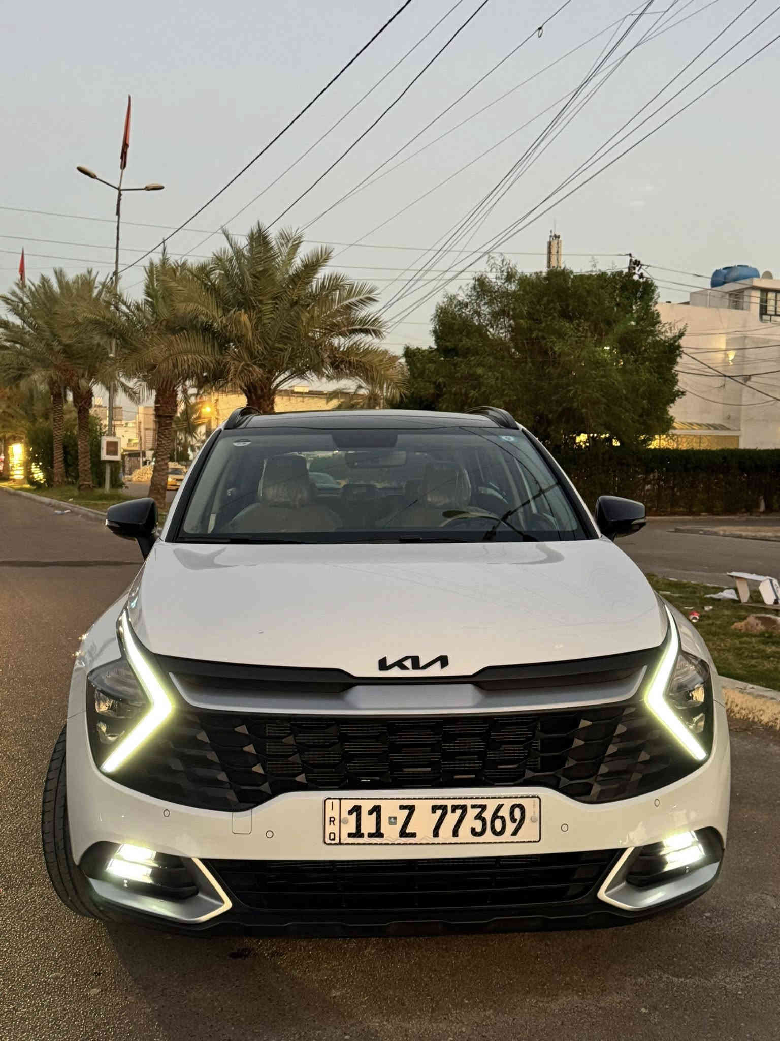 الموديل : 2025 . (خليجي) . 
المحرك : 4  سلندر DOHC 2.0
العـــداد : 6 آلاف  
الضمان : 5 سنوات 

المواصفات : 
* مقاعد تدفئة .
* صندوق كهربائي .
* مقاعد مخمل.
* المقاعد الأمامية كهربائية .
* حساسات خلفية وامامية 
* اطار قياس 235/50R19 انج .
* دخول وتشغيل بصمة.
* أنظمة قيادة متعددة.
* لوحة عدادات المركبة LCD.
* حساس مطر.
* هاند بريك بصمة.
* تحذير النقطة عمياء.
* برداية صندوق الامتعة.
* مرايا كهرباء.
* المصابيح الأمامية زنون .
* كشافات الضباب زنون . 
* تشغيل عن بعد .
* نظام APPLE CARPLAY
* مكيف خلفي.
السعر 250 وبيها مجال بسيط 
للاستفسار ***********
العنووان بغداد الدوره 
ملاحضه : البجم مغلف ppf افلام حمايه والراديترات مغلفات حمايه من الخدش
