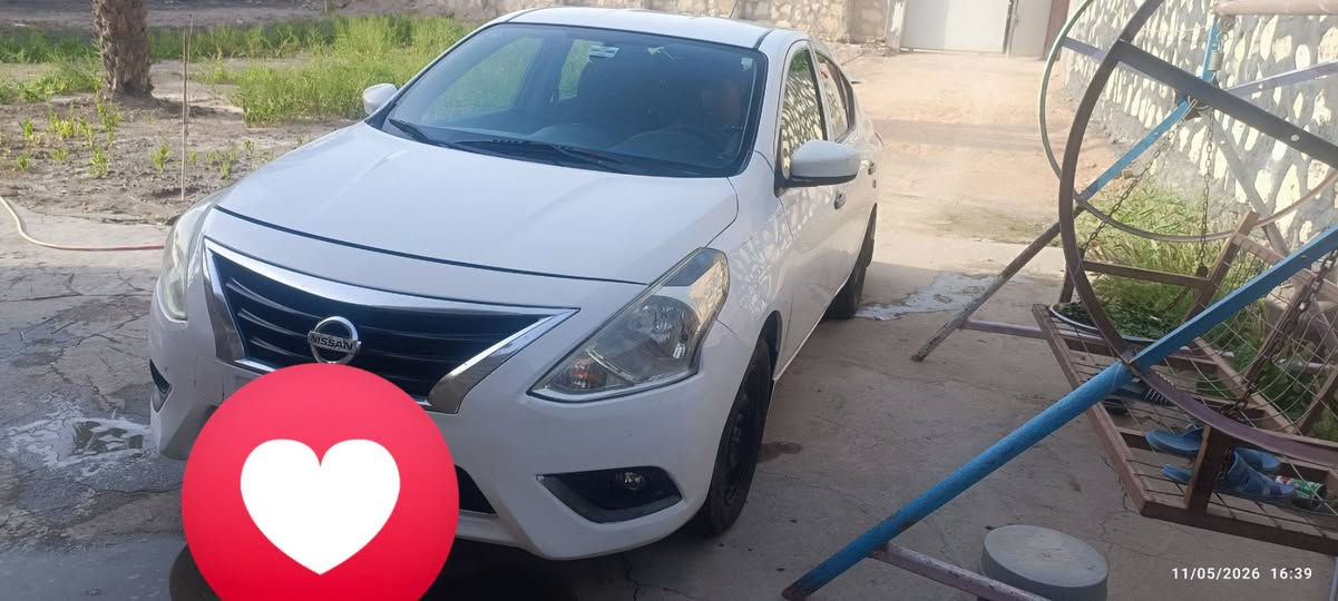 فيرسا 2016
رقم بغداد 
بيها صبغات 
گير جديد
ادامة للسيارة كلها
تبريد شغال بس بي ليك بسيط
السعر المطلوب 88
***********
