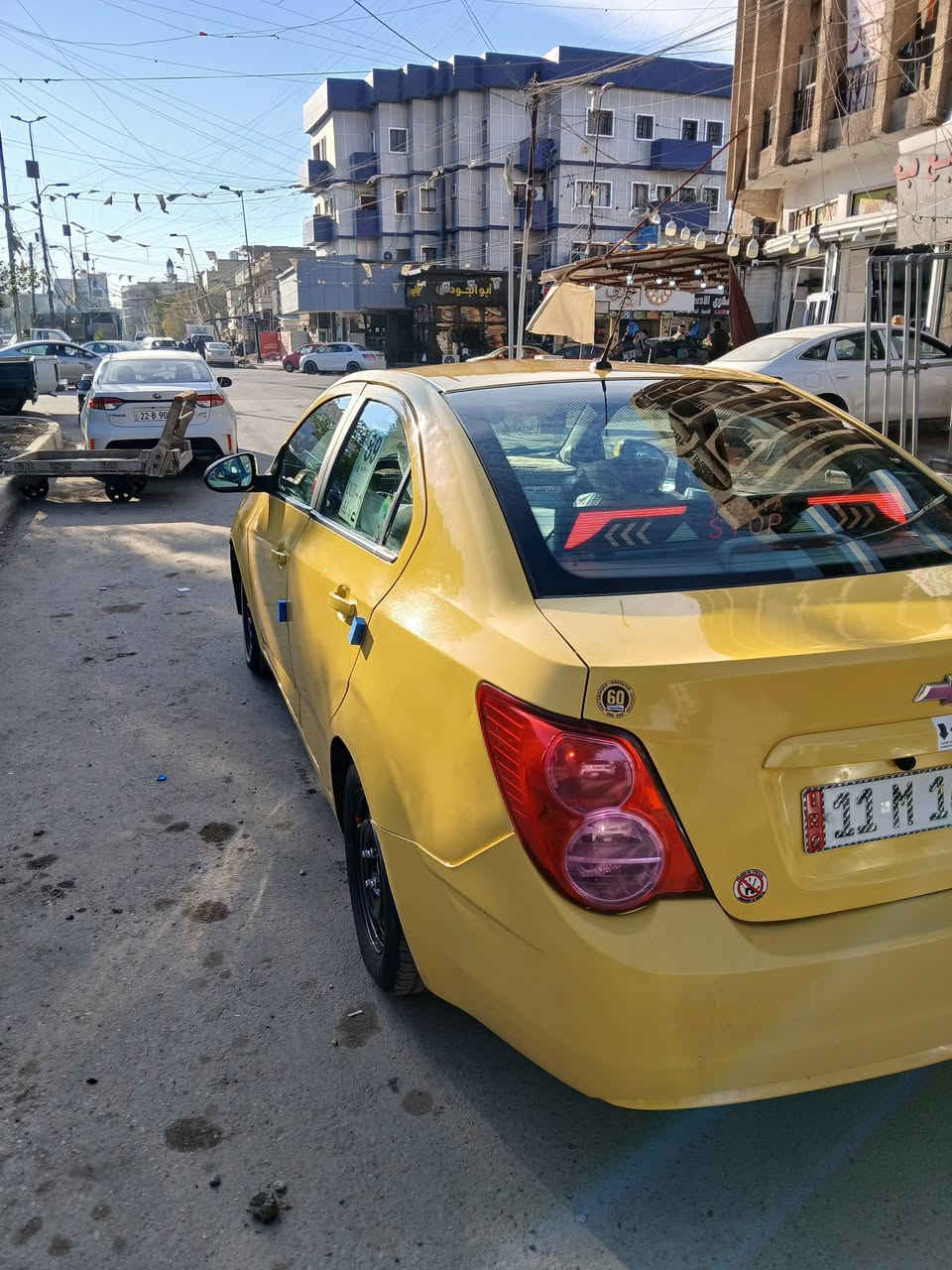 سلام عليكم للبيع فقط شوفرليت سونك رقم بغداد موديل ١٢ خليجي المحرك ١٦٠٠ المرغوب حادث السيارة جاملغ الأيمن كير مكينة مكفول السيارة متعوب عليها شاشة كبيرة لايت زنون تخم تاير خط الابيض جديد السيارة ربع ما تصرف عليها مصفرة هية وغرامات السعر ٦٣ وبيها مجال للشراي العنوان بغداد وهذا رقمي ***********
