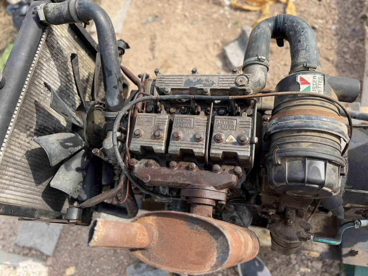 3 بستم
15 كيفي 
المولد يصرف لتر كاز في الساعة 
المولد نضيف شغال  
السعر  14ورقة وبيه  مجال قليل
المكان إلانبار عامريه الفلوجة

***********
***********
