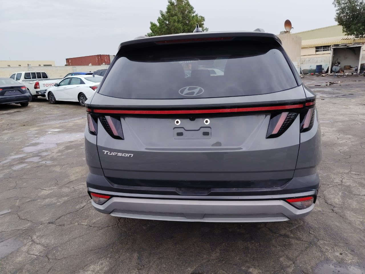 السلام عليكم للبيع توسان 2025 فول 1/1 
شاشه جبيره تحكم استيرن كامره دوره
بصمه جلد فتحه داخل بيجي لايت زنون
واصله بغداد بسم المشتري 170 وبيه مجال
العنوان بغداد زعفرانيه ***********
