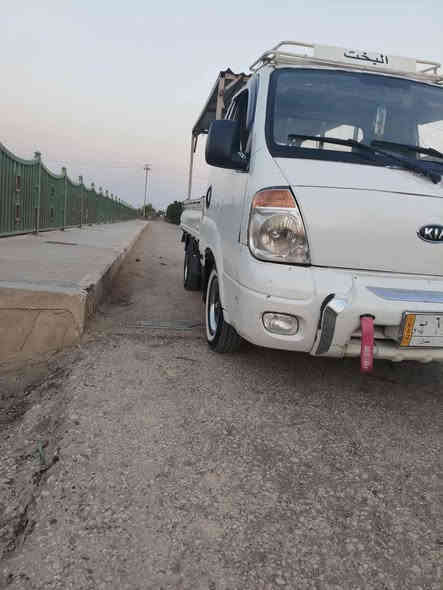 سلام عليكم كياا للبيع موديل 2012 
رقم قادسيه الماني 
سياره خير،من الله دوشمه  مكينه وكير واكسن بل كارتون 
بيها شاصي الايسر مفطور 
سياره متعوب عليه 
مكان السياره ديوانيه- قضاء الشاميه 
ترهم مراوس ب 2007 
السعر (85 ) وبيها مجال 
الشراي يتصل ***********
