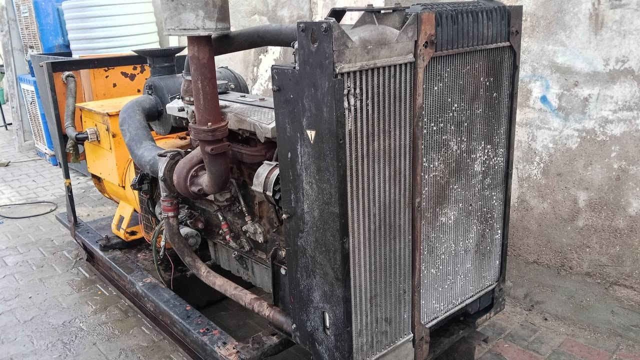 سلام عليكم مولد بيركس انكليزي 150 كيفي للبيع نقص نوزلات والبم سعره ٣٠ ورقه مكان كوت ‏‪***********‬‏  واني مكلف بالنشر
