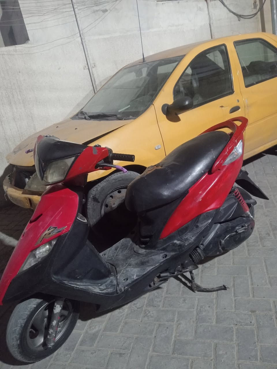 السلام وعليكم 🔻
دراجه ثعلب للبيع 🔻
دراجه نضيفه كلشي شغال بيه 🔻
بيه نقصين بسيطات 🔻
المكان بغداد مدينه الصدر 🔻
رقمي *********** متواجد وتساب
