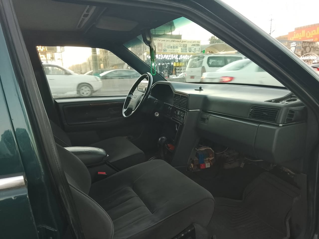 السلام عليكم
للبيع فالفو موديل ١٩٩١ حجم ٩٦٠ بس شاديله غراض كله مال ٩٤٠ مكينه اربعه سلندر عادي سنويه جديده او هزه جديده باسمي السعر ٦٠ او بيه مجال ***********
