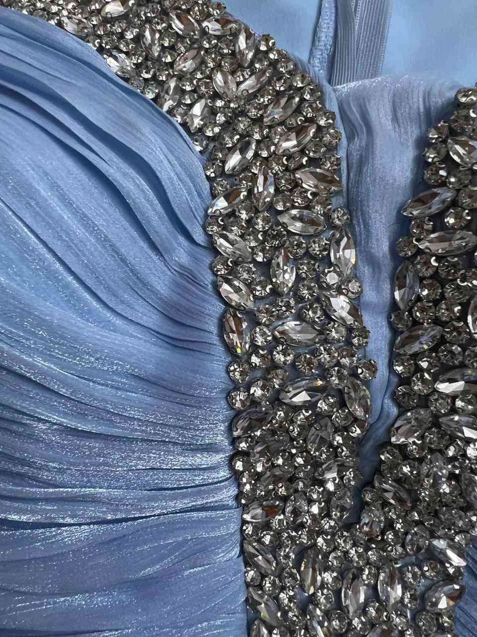 السلام عليكم عندي هاي البدله ملبوسه ساعتين بس جديده كلش قياس ٤٠ وتلبس ٤٢ اخذتهه ١٣٠ اردهه ب٧٠ وبيهه مجال جنن بلحقيقه قبل اسبوع اشتريتها


**إذا كنت صاحب هذا الإعلان وتريد حذفه لأي سبب، رجاءا أرسل رسالة إلى الدعم الفني**