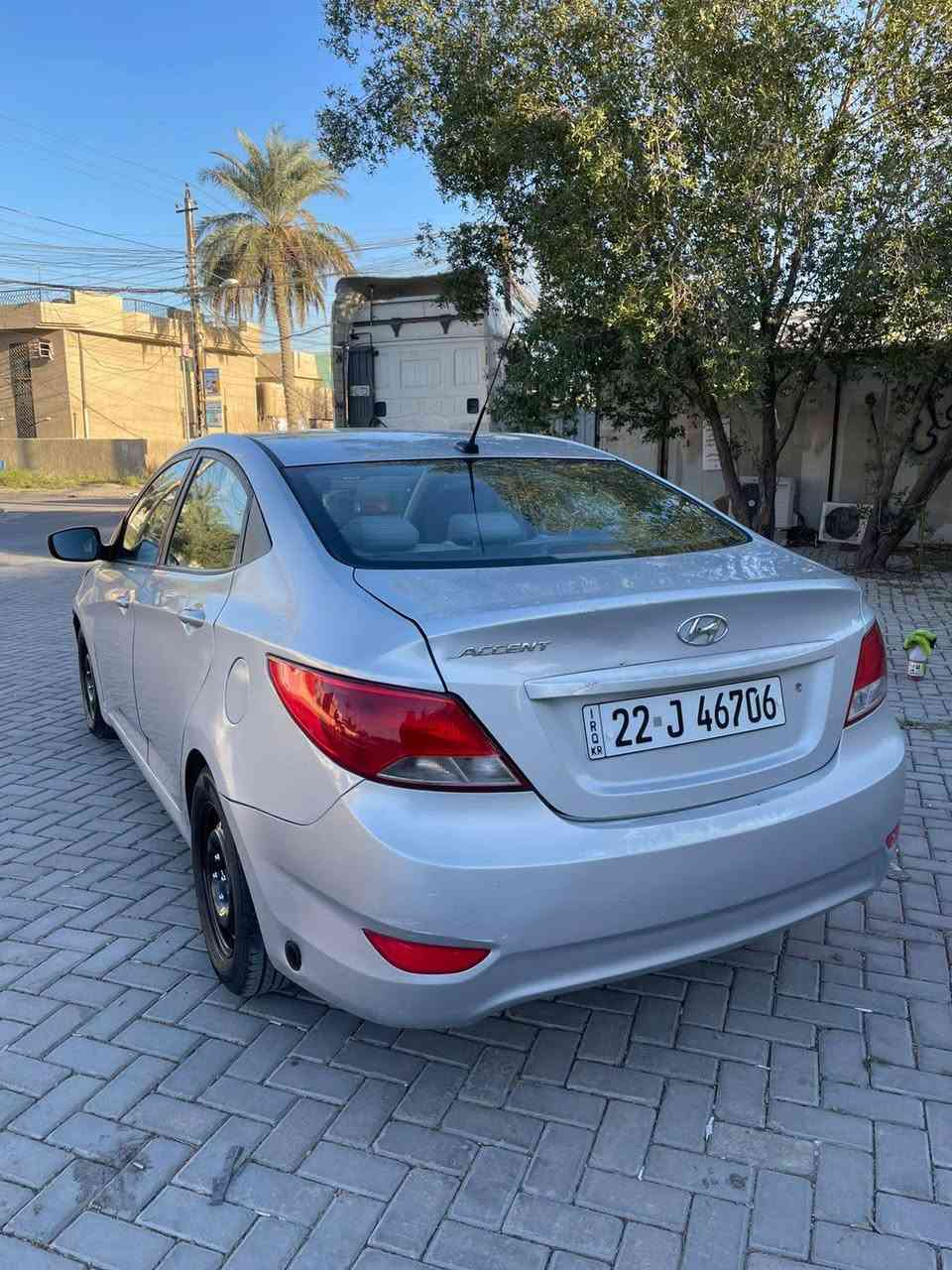 السلام عليكم ورحمة الله وبركاته
هونداي اكسنت موديل ٢٠١٧ وارد امريكي رقم اربيل الجديد تريد تحول او وكاله باسم شخص مو شركه 
حادثها بنيد 
تعديل ببراكيت راس الشاصي 
وبيها بابين جهه سكن مبدلات نفس اللون
وجاملغ خلفي وباب جهه سكن 
بدون دواخل 
مكينه ١٦٠٠ 
محرك مكفول كير مكفول
ماشيه ١٣٨ الف
شادلها منضومه مال غاز كامله وياها  
سياره جاهزه ماعندي بيها نواقص ان شاء الله 
سعر السياره ٨٣ ورقه سعر البيع
عنوان السياره بغداد العامريه شارع العمل الشعبي شارع المضيف
رقم الهاتف ***********
