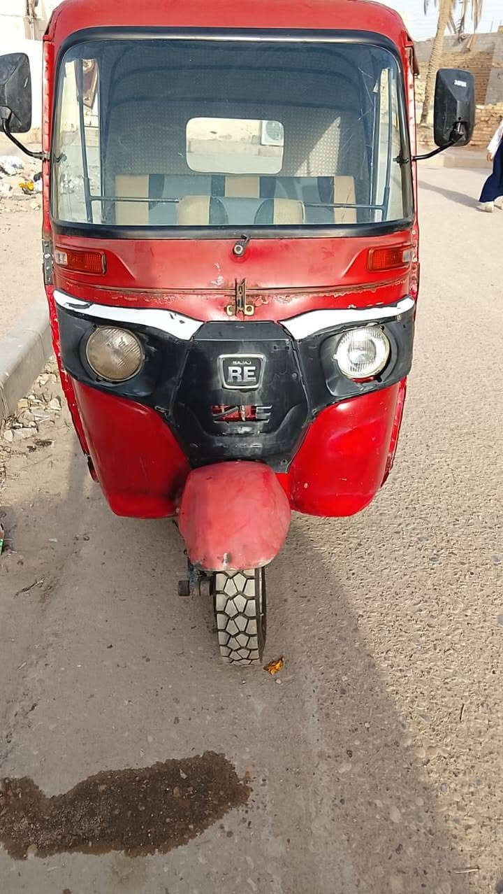 تكتك موديل 18 أوراق عماره معرض طيبه 
معمره مكينه مجفت جديد ونعمه من الله بيها نواقص قليله 
***********
