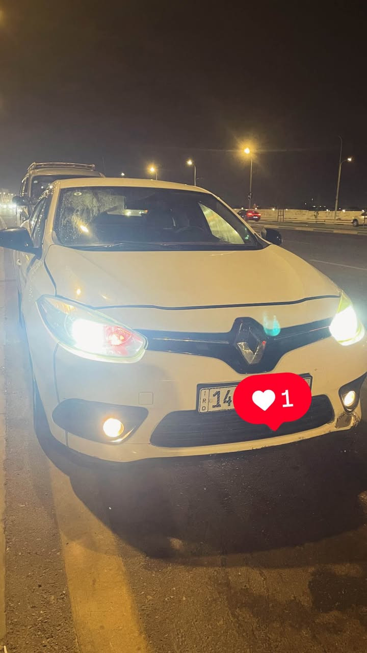 السلام عليكم 
رينو فلونس للبيع 
موديل ٢٠١٤
بيضاء نضيفه جداً
-
بدون حادث السياره خليجية 
فقط تلحيظات جداً خفيفه مال شارع من اشتريتها وما مبينه اصلاً بس للذمة احجيها
السيارة شرط غرفتها بلادية 
سستم الاير باك كامل 
كهربائيات كاملة 
سيارة ع البلاد مال شركة 
2 بصمة سويج
-
المحرك بلادي جاي سينترا ٤ سلندر 1600
8 نوزل اقتصادي جدا
-
الكير  يحتاج تبديل بس يحمه يبوش
-
تبريد شغال وكامل 
السيارة تقريبا ماشية 122 الف كم  
-
سيارة جاهزة من كل شي فقط رايدلها شاشة
عندي الكومباس والكفر كامل 
-
مواصفات السيارة 
-
كير اوتو وعادي 6 نمر
٤ جامات كهرباء 
اشاير بالمرايات 
مرايات تحكم كهرباء
قفل مركزي اوتوماتيك
تحكمات بالستيرن 
تحكم سرعه مثبت سرعه و محدد سرعه
نظام ABS
مانع انزلاق 
-
الاضافات
-
4 لايت ليد ابيض + 2 كشاف شمسي
4 ويل + تاير جديد + سبير
مطريات جديدة
فرشة دشبول 
-
رقم وسنوية بصرة انكليزي بأسمي
-
ياجماعة كتبت كل التفاصيل 
بدون اي زيادة ولانقصان
-
والي عنده استفسار يخابر 
-
مكان السيارة البصرة / الامن الداخلي 
-
السعر المطلوب 68$
-
للاستفسار : *********** البصرة, العراق
