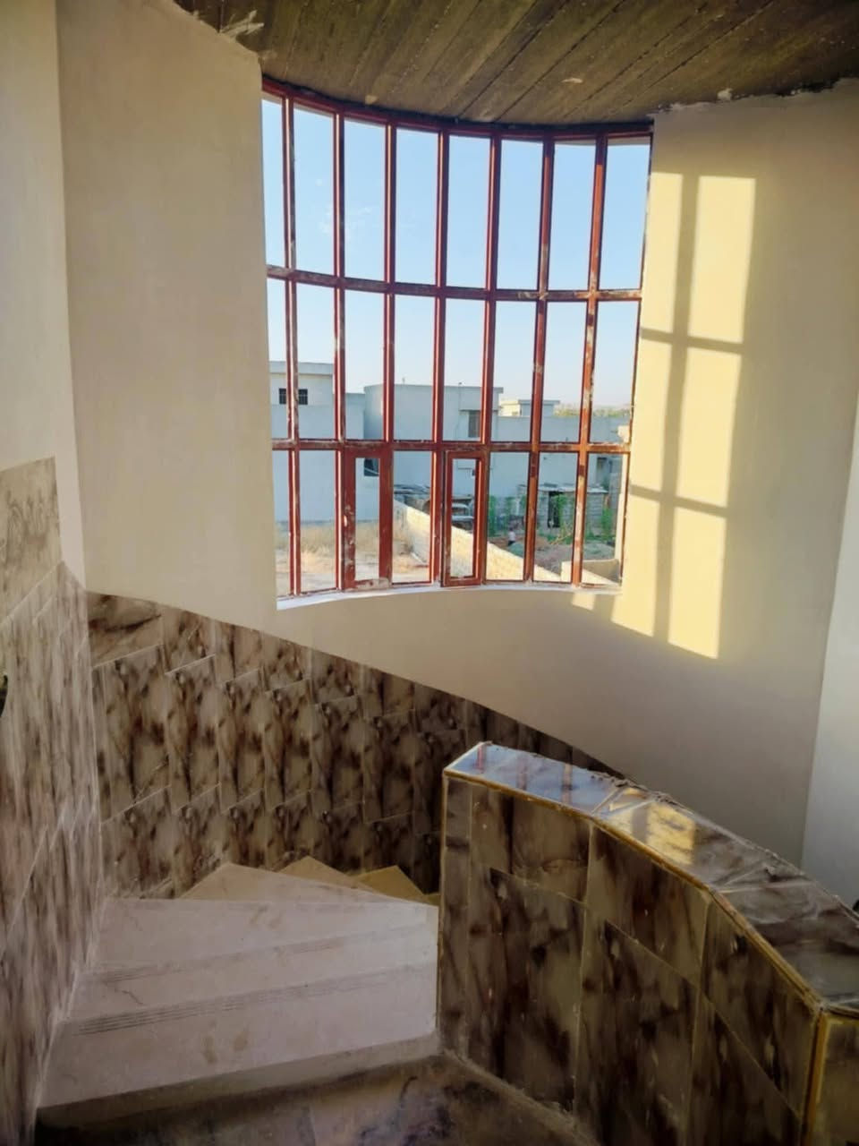 سلام عليكم كادر لبخ من الموصل شقل جص شرط شقل درجه اولى الي يرقب بالعمل يتصل *********** @@@***********
