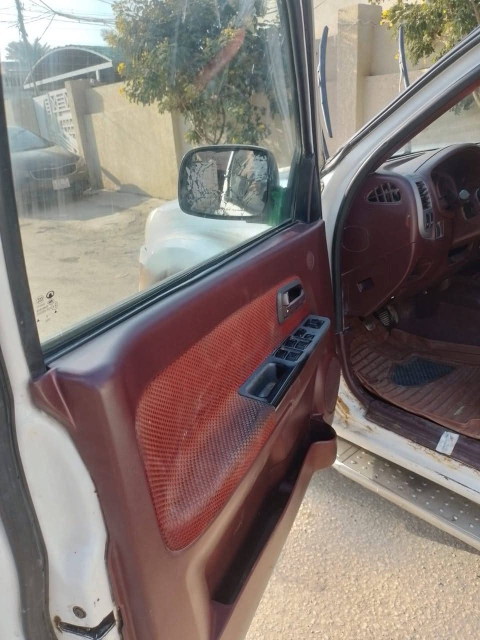 سياره كريت ول رقم قادسيه  موديل ٢٠١٣ سياره جاهزه سنويه لحد ٢٠٢٨ بسمي عنوان بابل مشروع المسيب قريب محطة ومطعم جنة الفرات  السعر ٦٨ ورقه وبيه مجال بسيط للإستفسار اكثر الاتصال على الرقم *********** للعلم غير متواجد على الفيس لأن مكلف بالنشر
