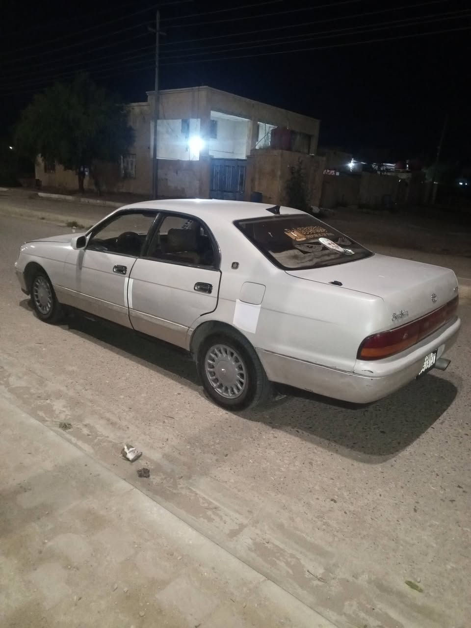 بطه متصل موديل 93// سياره سونار مرفق  مع الصور مكفولة من الكص ونقل جثه العيب شرعي سياره السنويه ال 31. مشرؤع وطني. كير مكينه كفاله كهربائيات حداديه تخم تاير كله شغاله سياره مال جناي. السعر 👈.   48.   وبيها مجال العنوان العمارة 🦅 مكلف بنشر شراي تصل علا ***********
