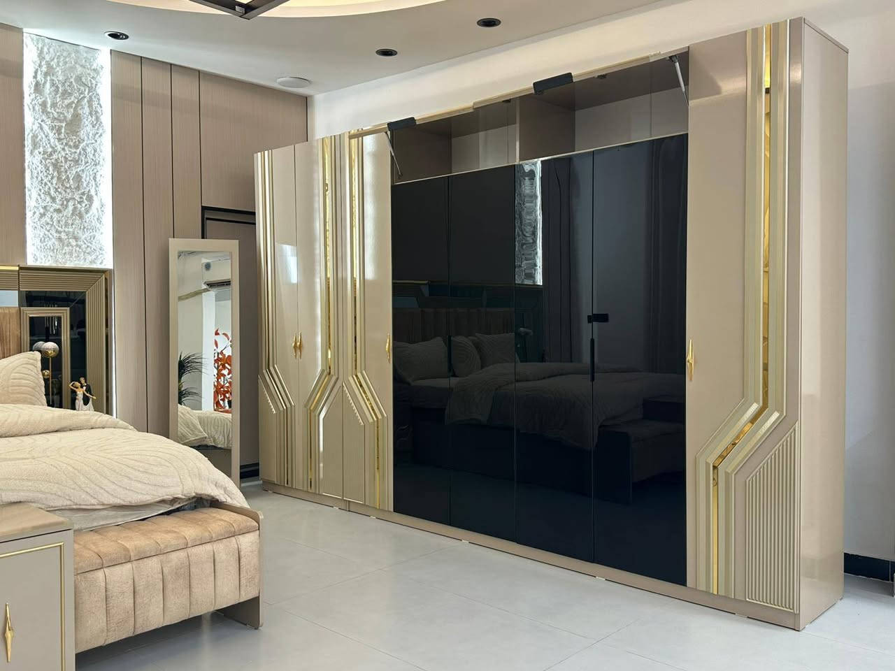 اهلاً وسهلاً بكم زبائننا ✨
تقدم لكم مجموعه الزيادي للااثاث التركي

📣تم وصول موديل زارا برو 

✳️ تفاصيل الغرفة ✳️

▪️10 قطع
▪️عرض كنتور مع ملحق 360
▪️عرض سرير مع كومدي 307
▪️برغي وچوي حديد
▪️ظهر بلوك
▪️سرير مخزن

⚠️ ملاحظة: البيع بالنقد فقط 🚫

📲 راسلنا الأن وأحصل على كافة التفاصيل - او شرفنا بالزيارة 📍 العنوان نجف جامعه وفاء
الاستفسار مراسله الصفحه او تصال📞
***********
