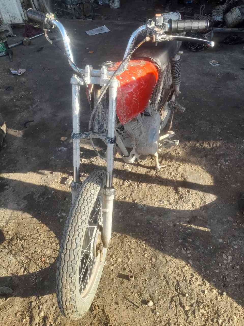 اربعة كير للبيع شغالة كلشي مابيهة
بيهة خاط بخار مكينة ناعمة يرادلهة بنزات خلفي سعر ١٥٠ مكاني كربلة كنطرت سلام تصل وتدلل***********
***********
