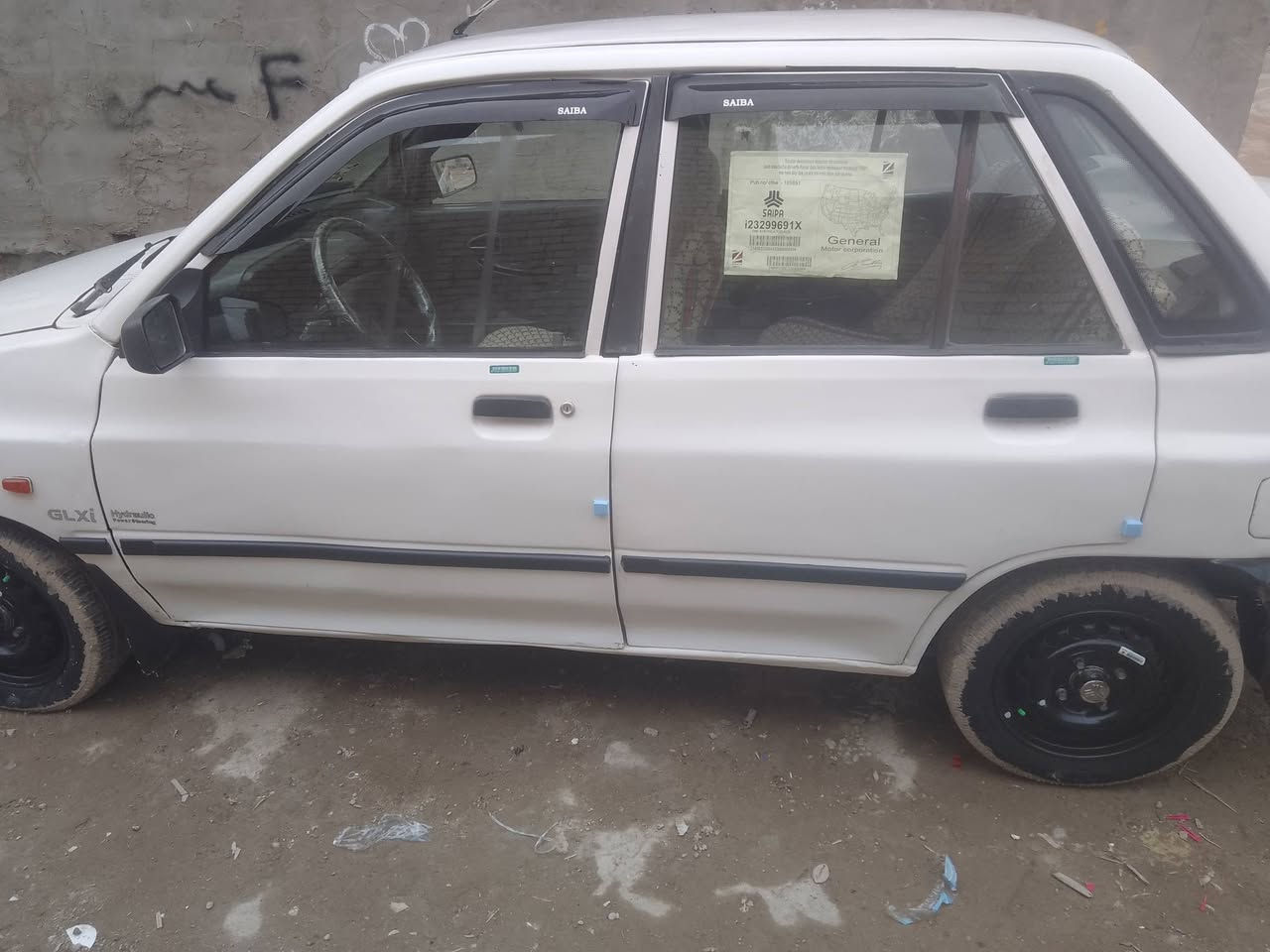 السلام عليكم سايبه للبيع موديل 2011 بيهه مكان صبغ تخم تايرجديد مكينه وكير جديد مصفره سنويه صاقطه صار سنه سعر 28 وبيهه مجال بسيط مكاني بغداد ***********
