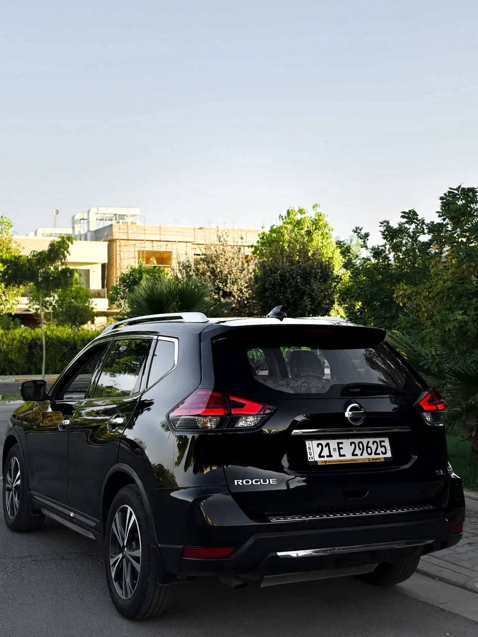 ‎سلام عليكم 
‎2017 نيسان روج SL 
‎فوووول الفول  من عدا بانوراما
 
‎محرك 4 سلندر 2500
‎ماشيه 130 الف.
 ... 
‎المواصفات:-
‎2-كشنات جلد
‎3-رادارات امامي وخلفي وجانبي
‎4-داخل بيجي
‎5-اوتو بريك امامي وخلفي
‎6-سستم صوت BOSE
‎7-دمام بلادي بالصندوق فوق تاير الاسبير
‎8-ستيرن تدفئة
‎9-كشنات تدفئة
‎10-كامرات 360 درجه دواره 
‎11-قطعتين تبريد 
‎12-اشاير بالمري بلادي
‎13-بصمة
‎14-تشغيل عن بعد
‎15-كشنات ميموري ذاكرة
‎16-جنطة خلفية كهرباء + شفط
‎17-قياده الية
‎18_ويل كب 19
‎19_تحديد مسار
‎20_بوصله
‎21_شاشه جبيره 

‎ ضرر/ جاملغ وبونيد وجاملغ سايق ربع  صبغ بدون داخل وشواصي
سونارهه موجود بالمنشور 
‎ارباك: طاك  مسستم
‎سعر / 147   
‎مكاني / ديالى /خانقين  
‎للاستفسار   -‭  ***********
