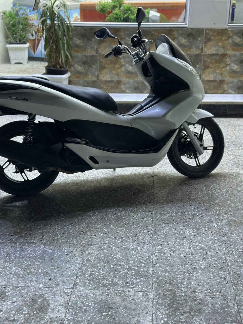 سلام عليكم بي سي اكس جيل اول السعر 950 بيه مجال حك الجيه رقمي ***********
