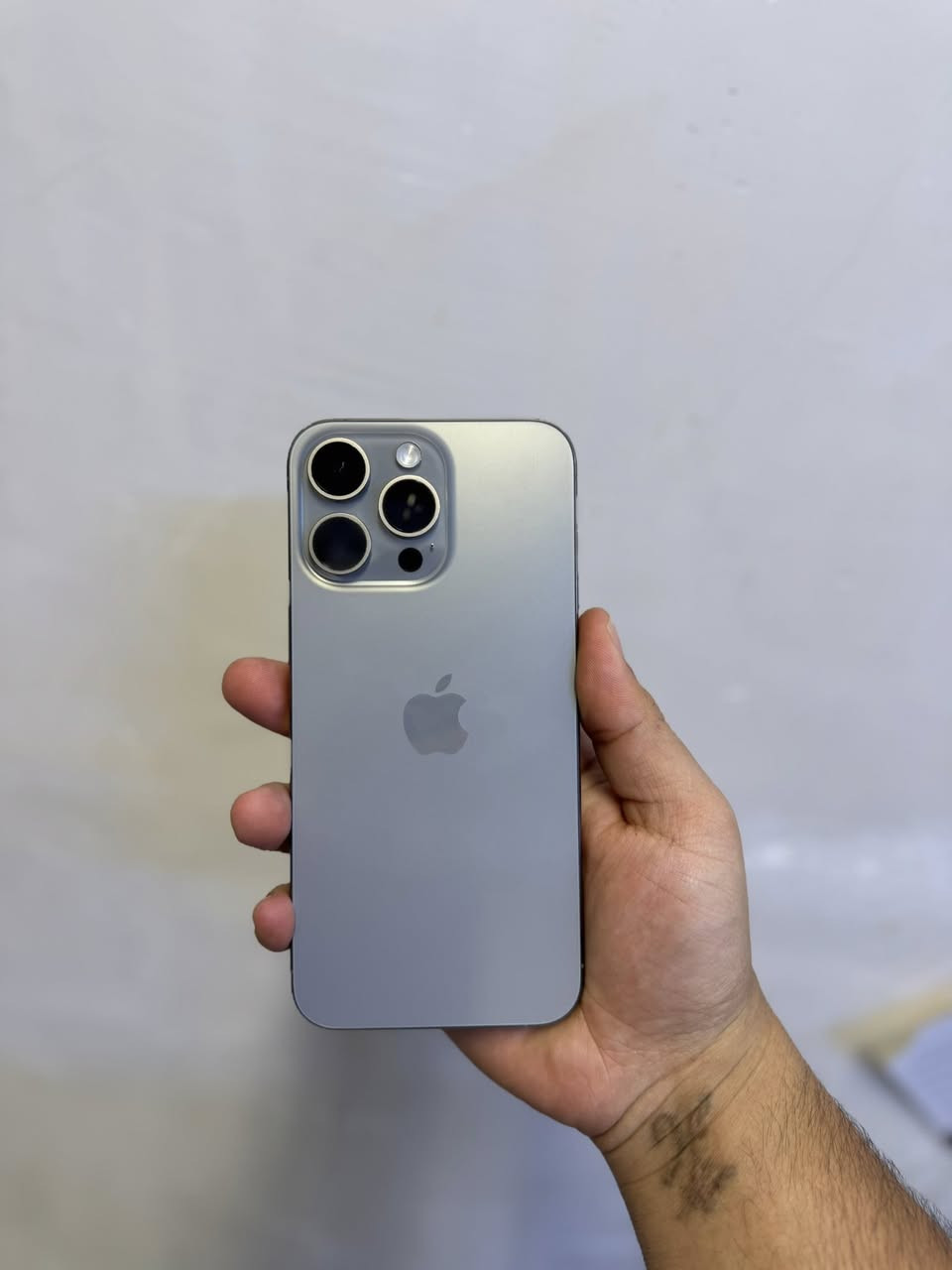 15 برو ماكس ذاكره 1 تيرا يعني 1000 كيكا
بطاريه 91‎%‎ بلاديه
شرق اوسط AAA
مبدل شاشه اصليه تفصيخ فقط جهاز كله مكفول شغال وكامل
السعر مليون والي يكول هواي شوف ذاكره مالته وحكم
***********
